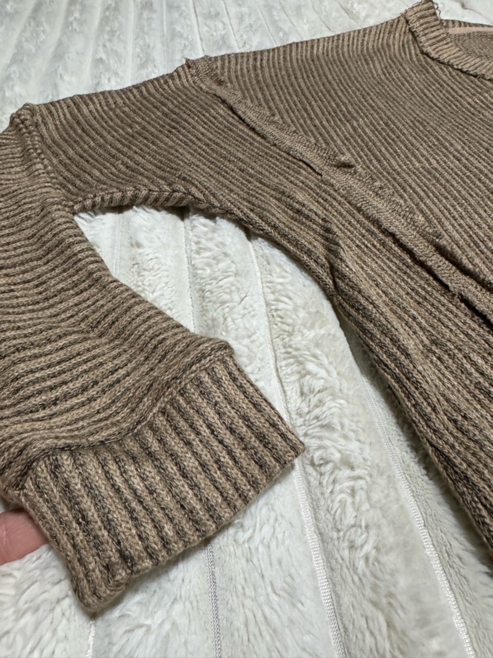 NWOT Eclipse Ribbed V-Neck Sweater in two-tone Brown - Picture 6 of 12